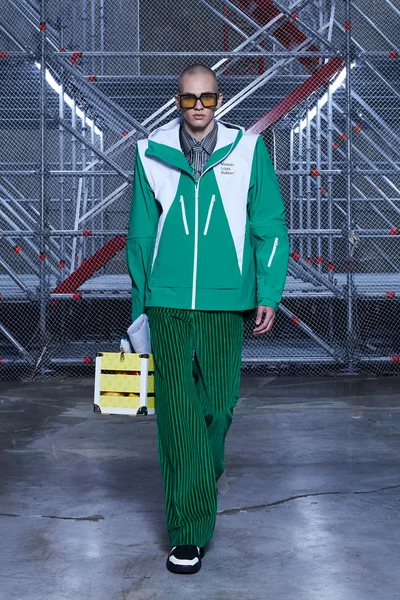 Look 74